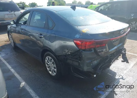 2021 Kia Forte Fe из США, поврежденный, VIN 3KPF24AD0ME322311